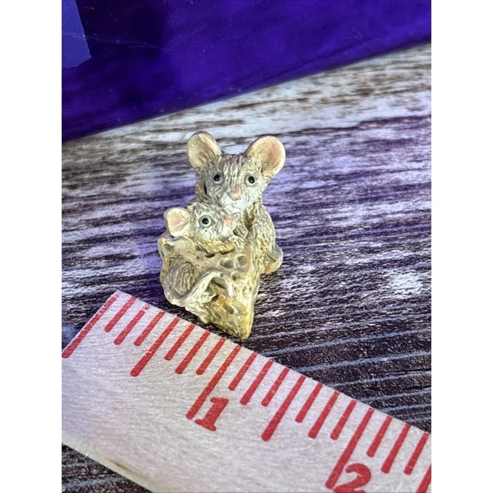 2 Mice in‎ Block of Cheese 1 Inch Vintage Cermic Figurine